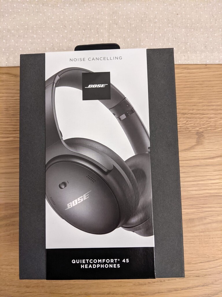 NEW Bose Quiet Comfort noise cancelling 